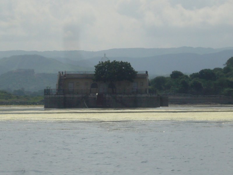 Travel - India - Rajasthan - Udaipur - Pichola Lake